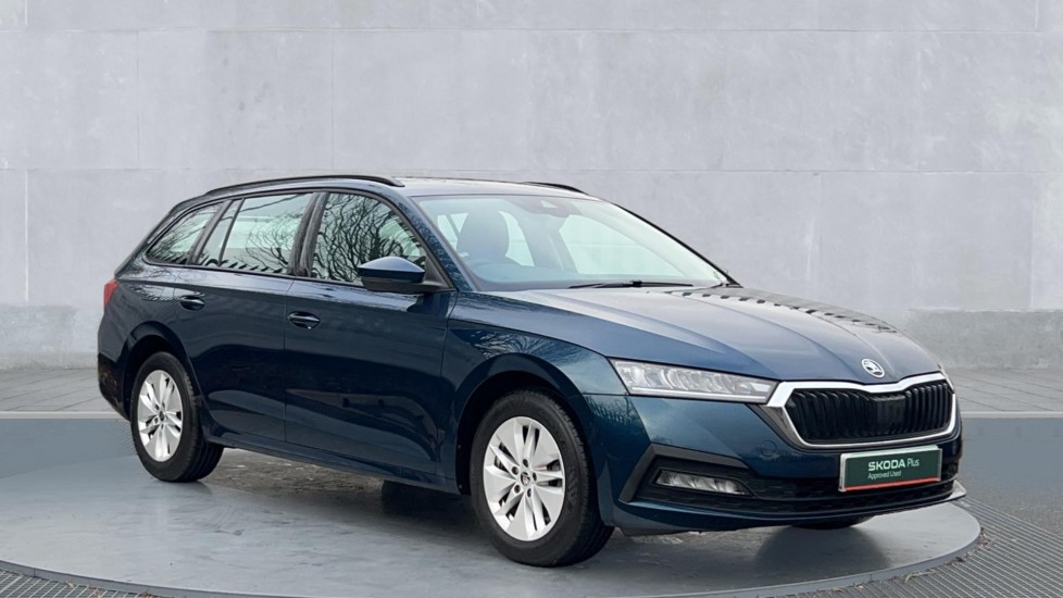 Main listing image - Skoda Octavia Estate