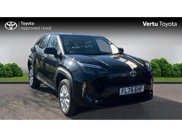 Main listing image - Toyota Yaris Cross