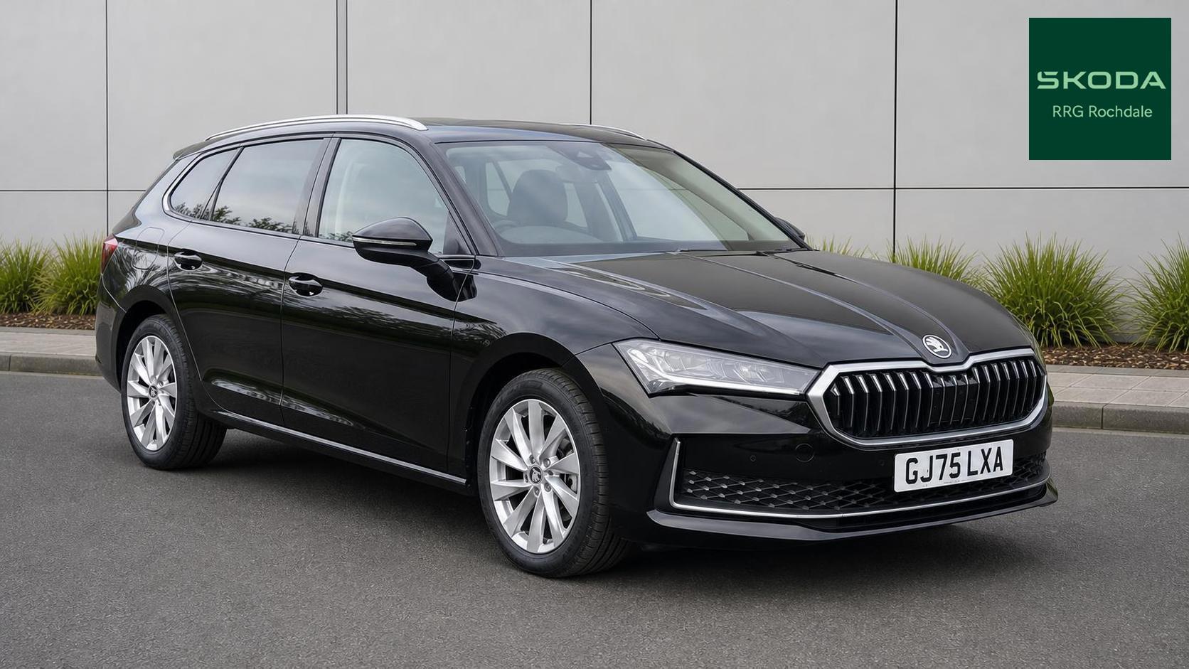 Main listing image - Skoda Superb