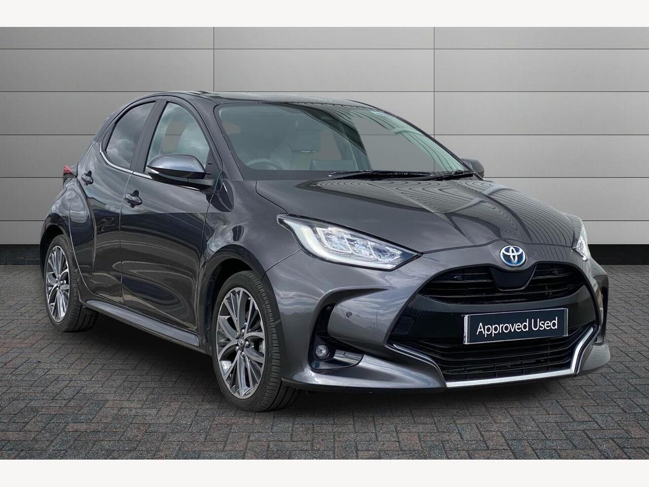 Main listing image - Toyota Yaris