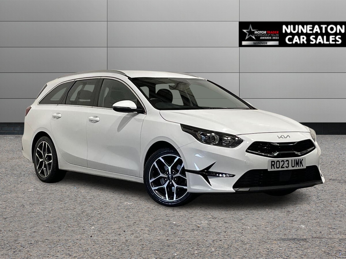 Main listing image - Kia Ceed SW