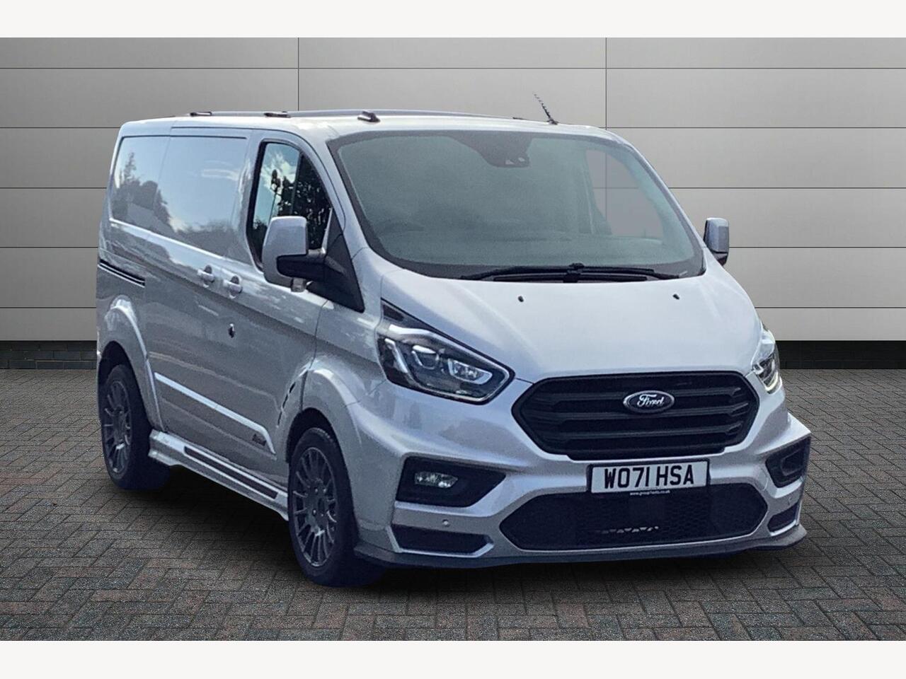 Main listing image - Ford Transit Custom