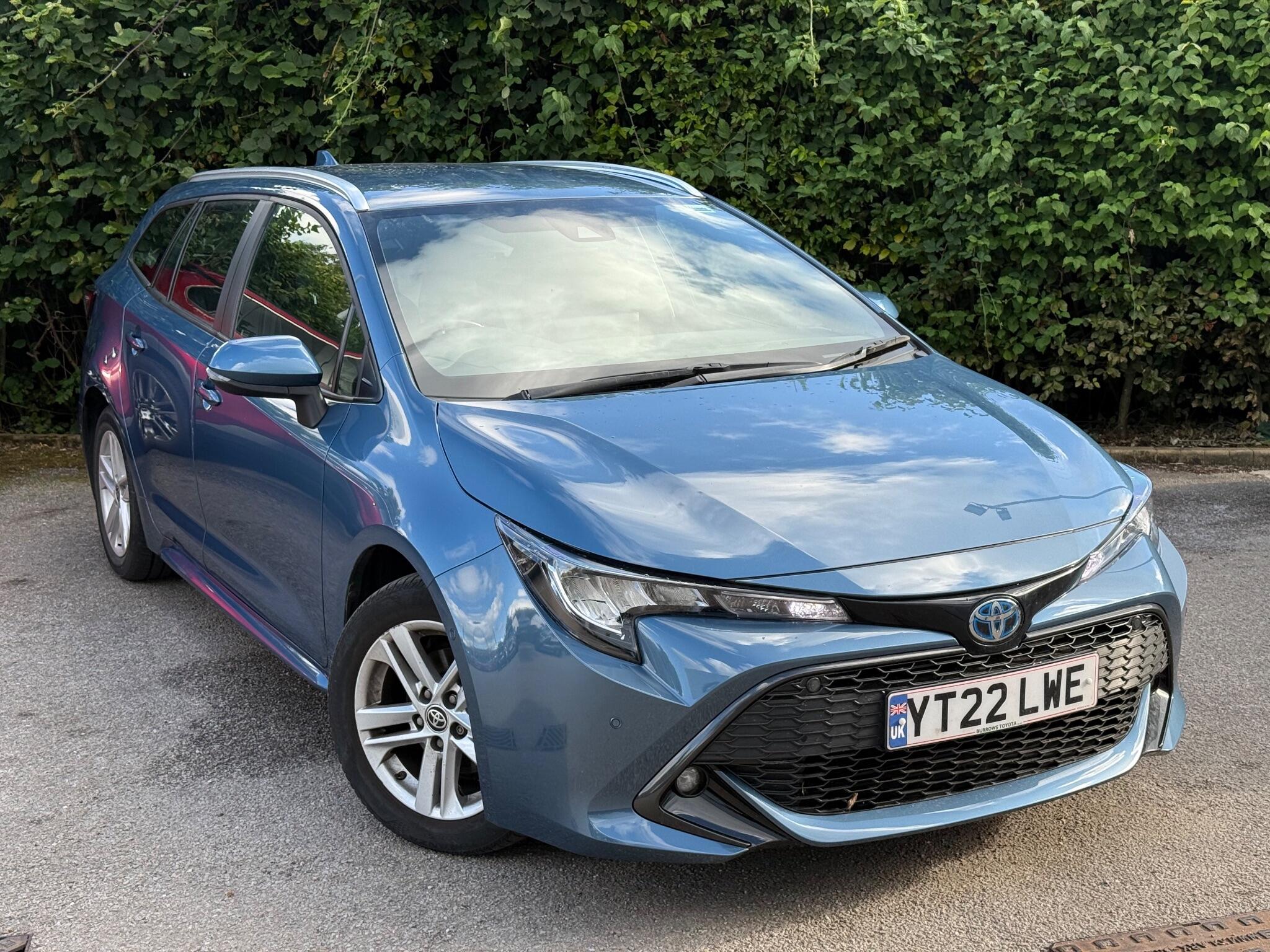 Main listing image - Toyota Corolla Touring Sport
