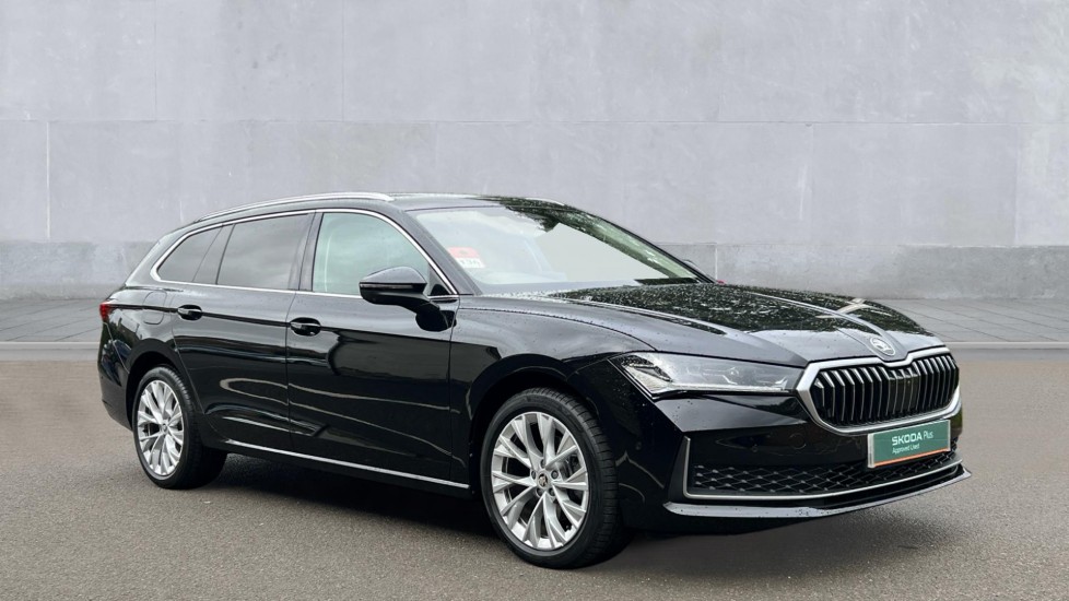 Main listing image - Skoda Superb Estate