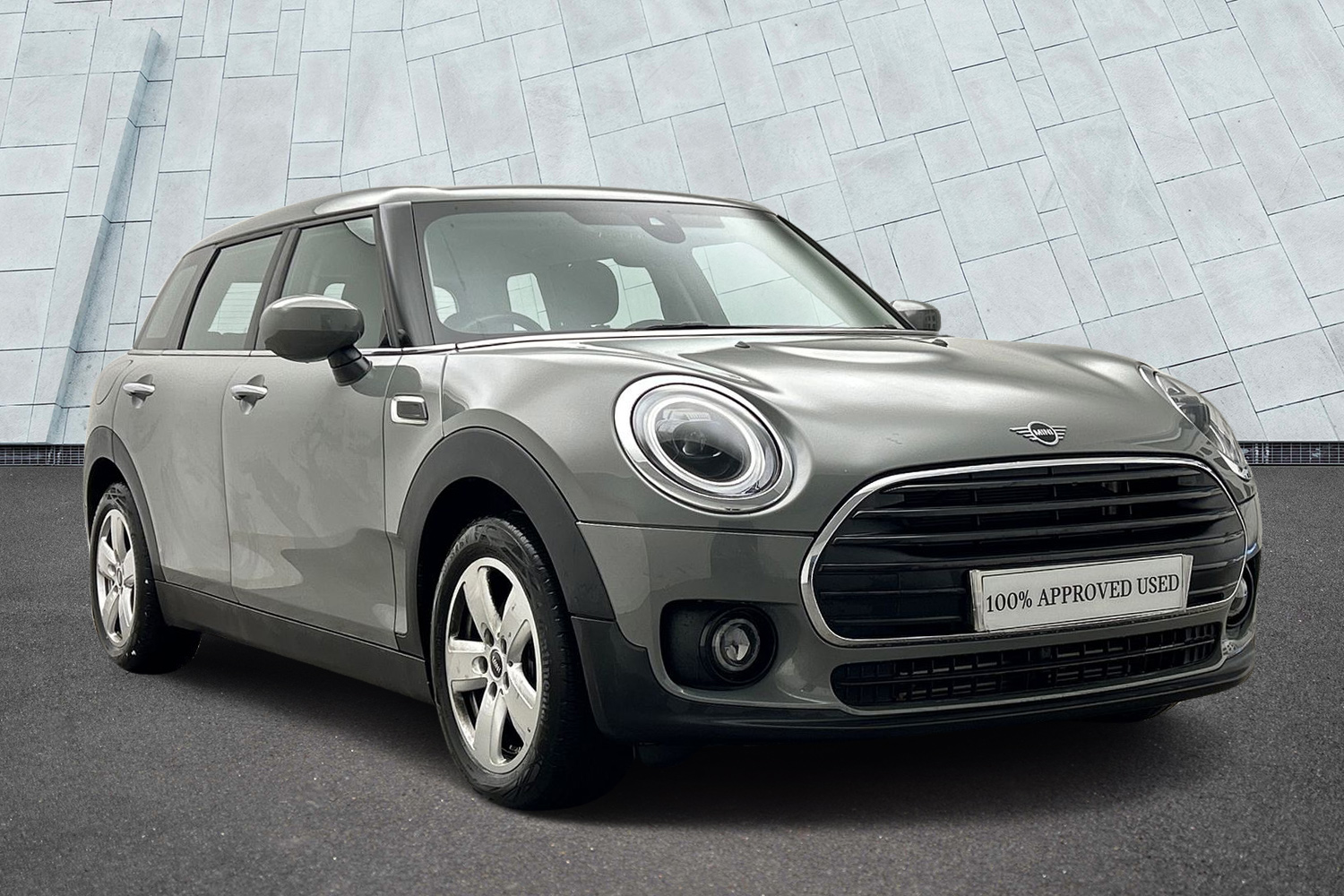 Main listing image - MINI Clubman