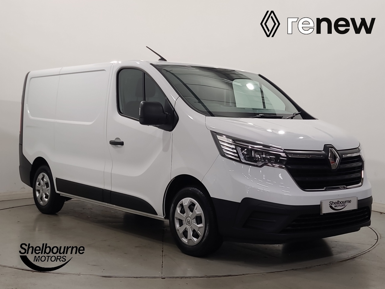 Main listing image - Renault Trafic