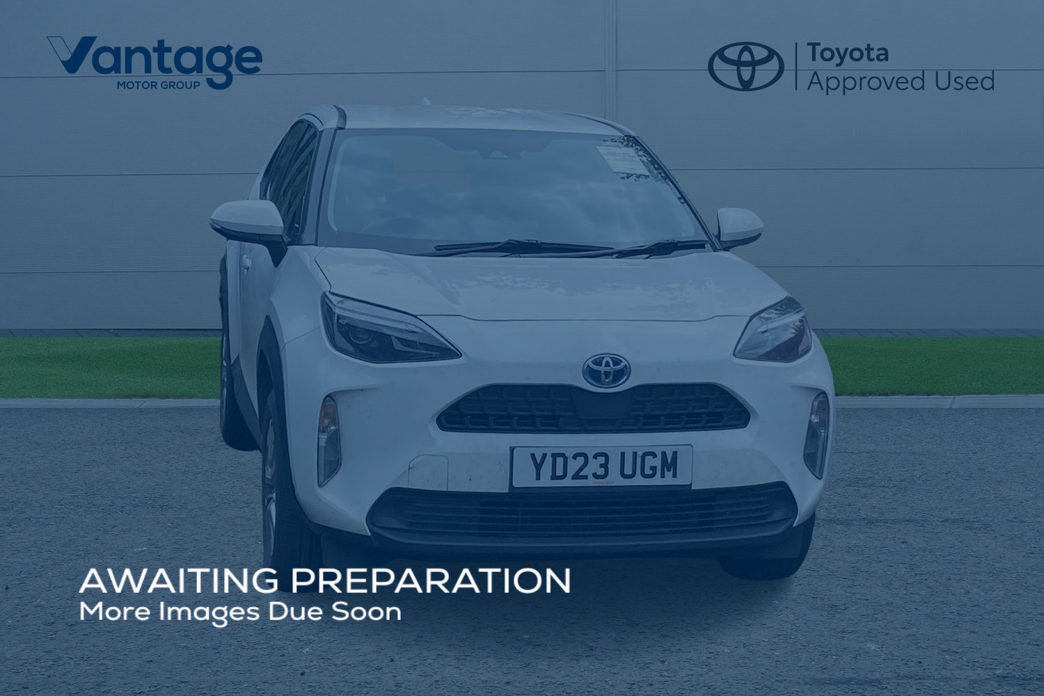 Main listing image - Toyota Yaris Cross