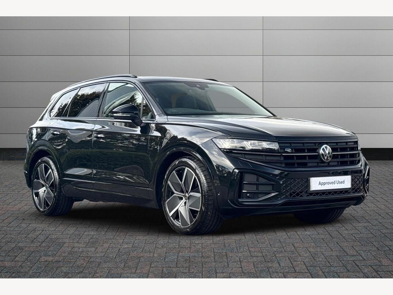 Main listing image - Volkswagen Touareg