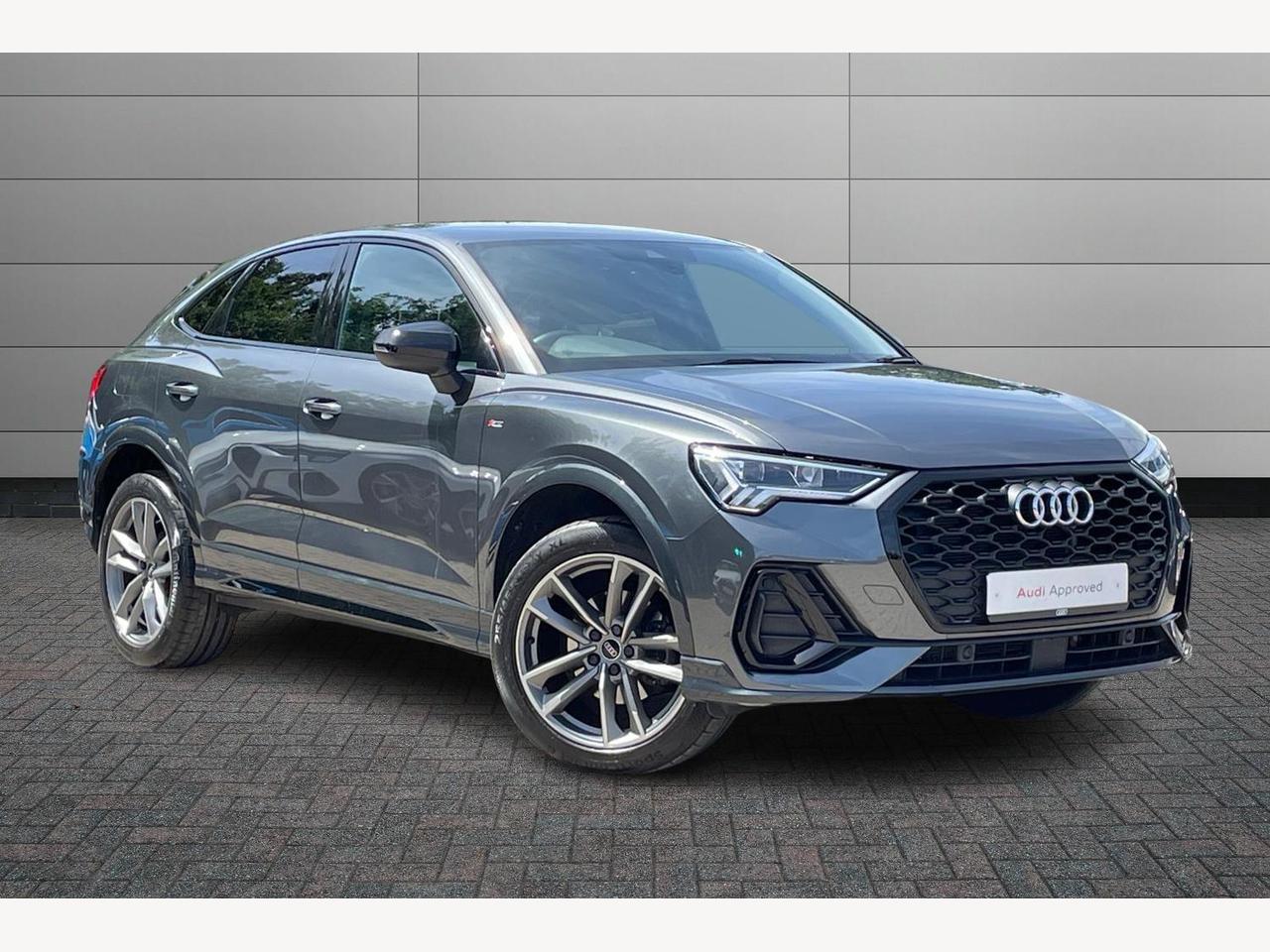 Main listing image - Audi Q3