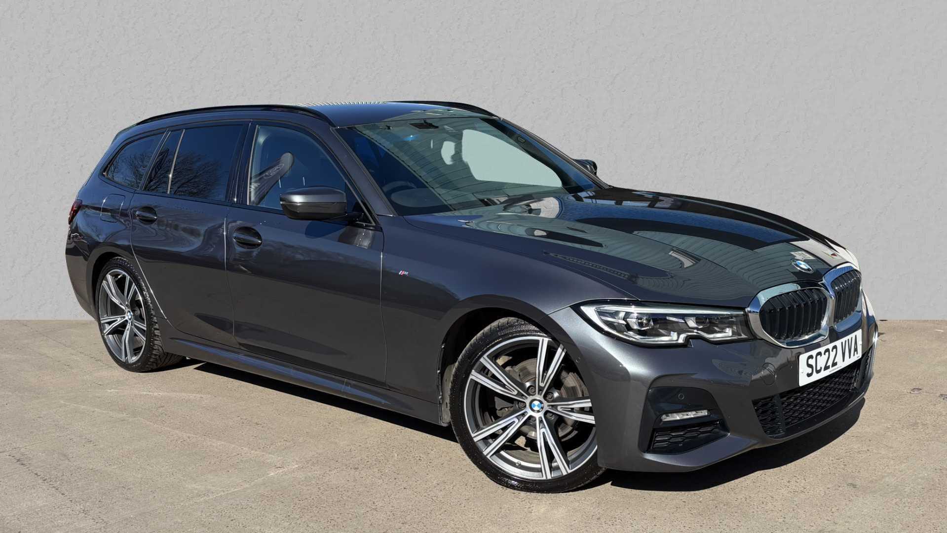 Main listing image - BMW 3 Series Touring