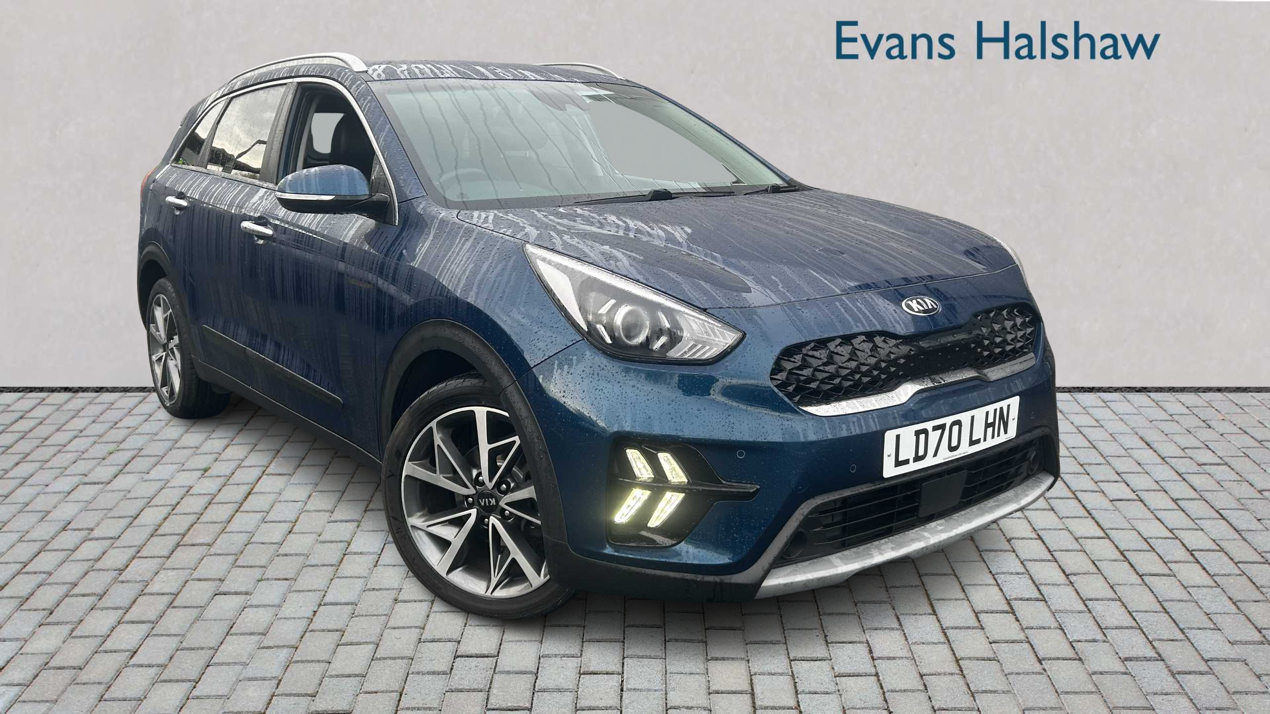 Main listing image - Kia Niro