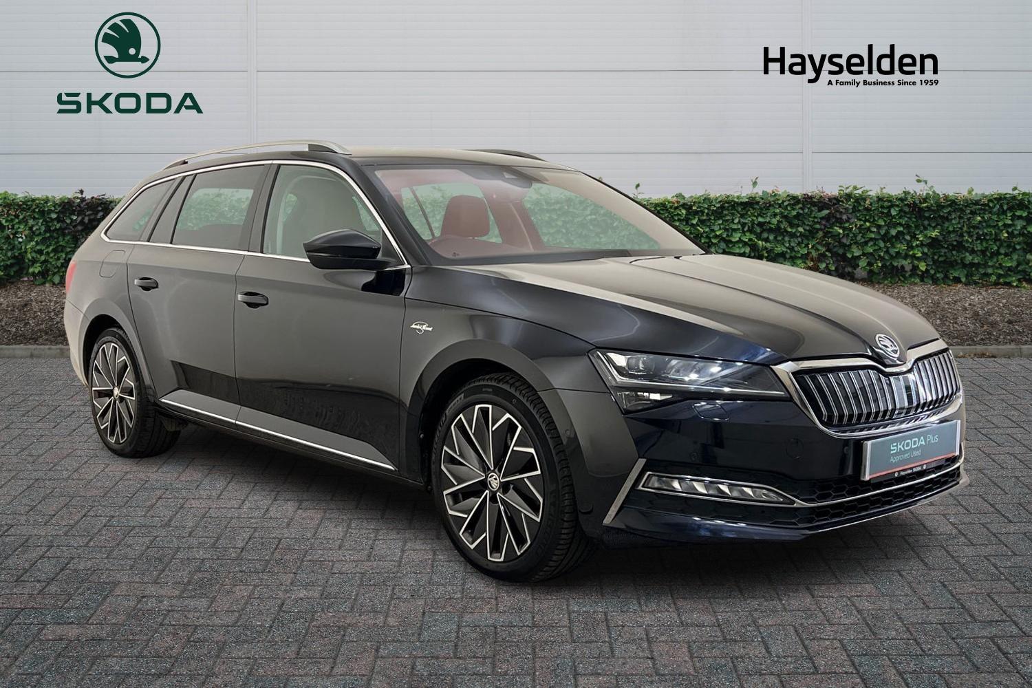 Main listing image - Skoda Superb Estate