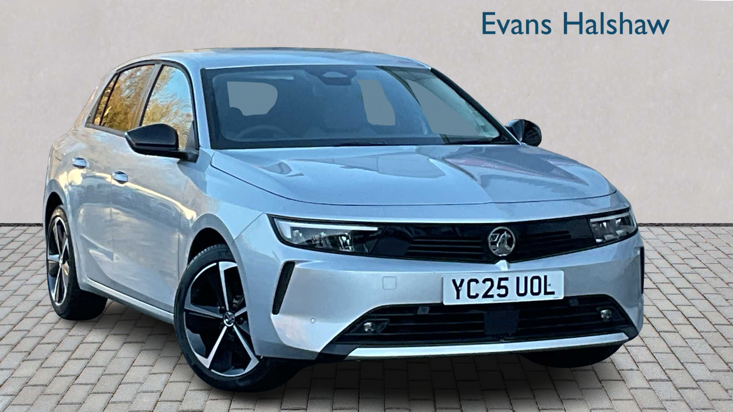 Main listing image - Vauxhall Astra