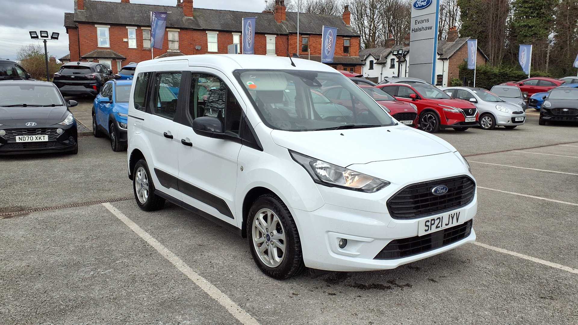 Main listing image - Ford Tourneo Connect