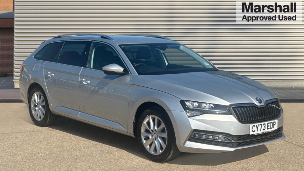 Main listing image - Skoda Superb Estate