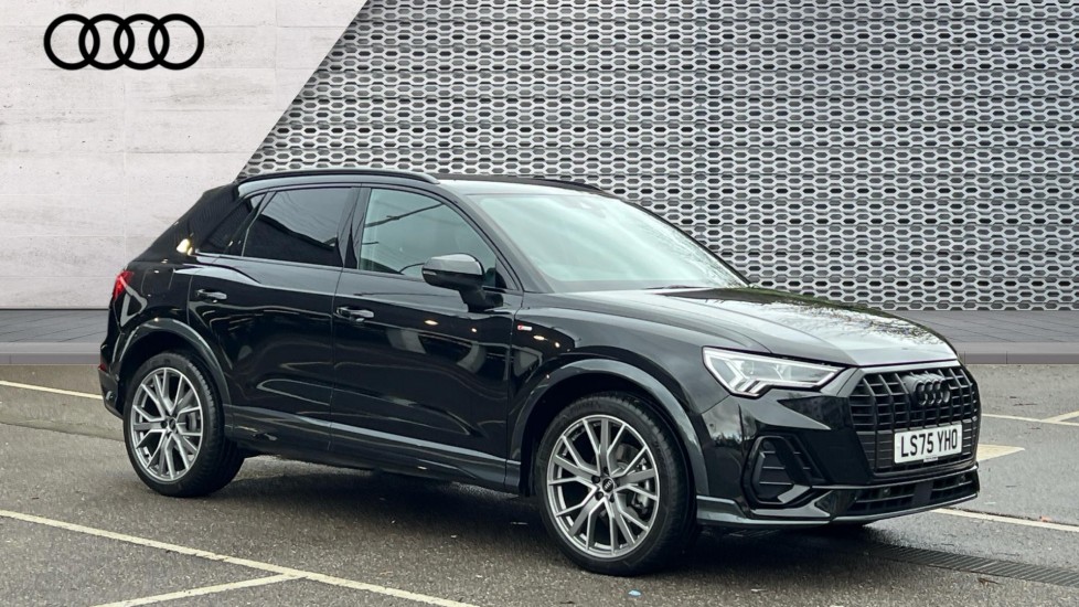 Main listing image - Audi Q3