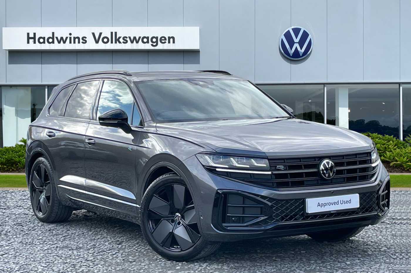 Main listing image - Volkswagen Touareg