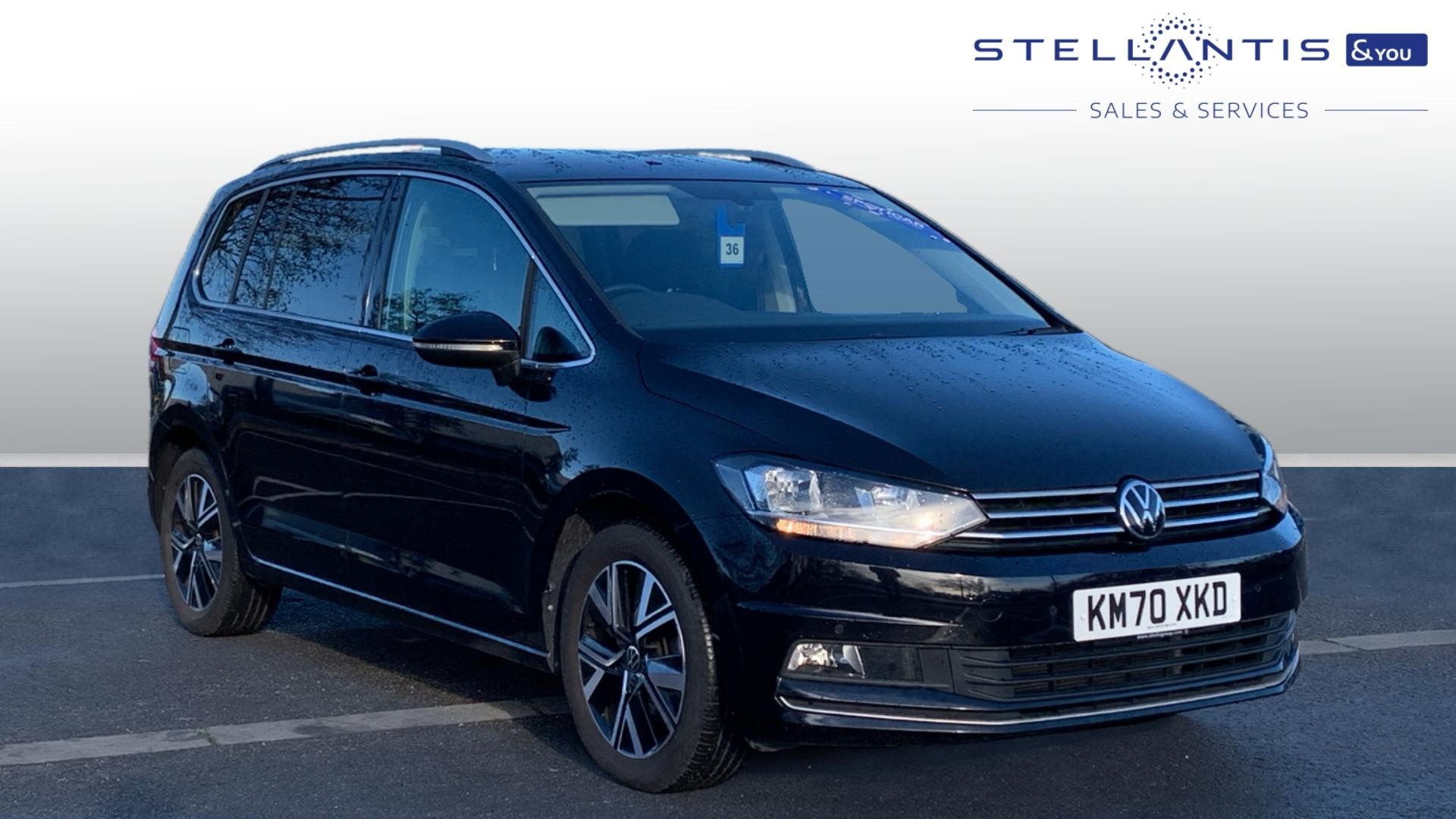 Main listing image - Volkswagen Touran