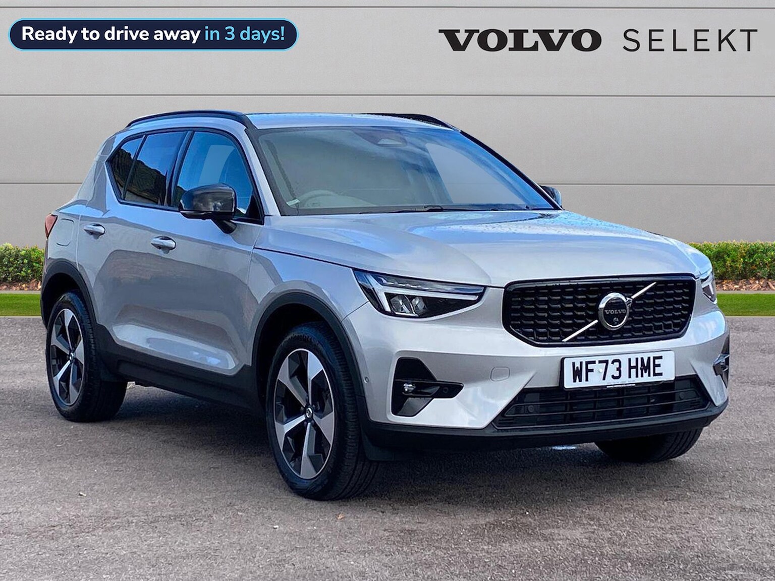 Main listing image - Volvo XC40