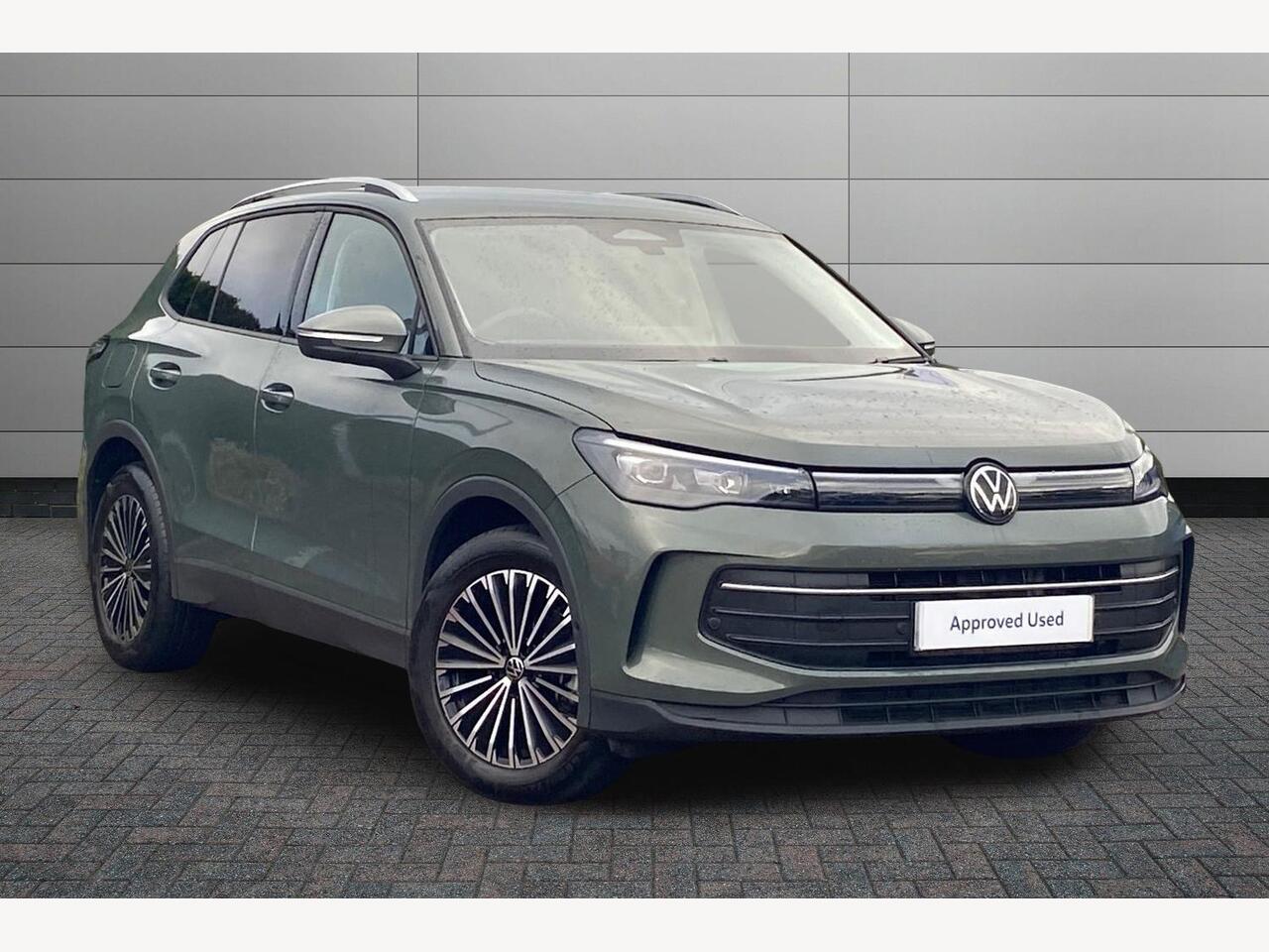 Main listing image - Volkswagen Tiguan