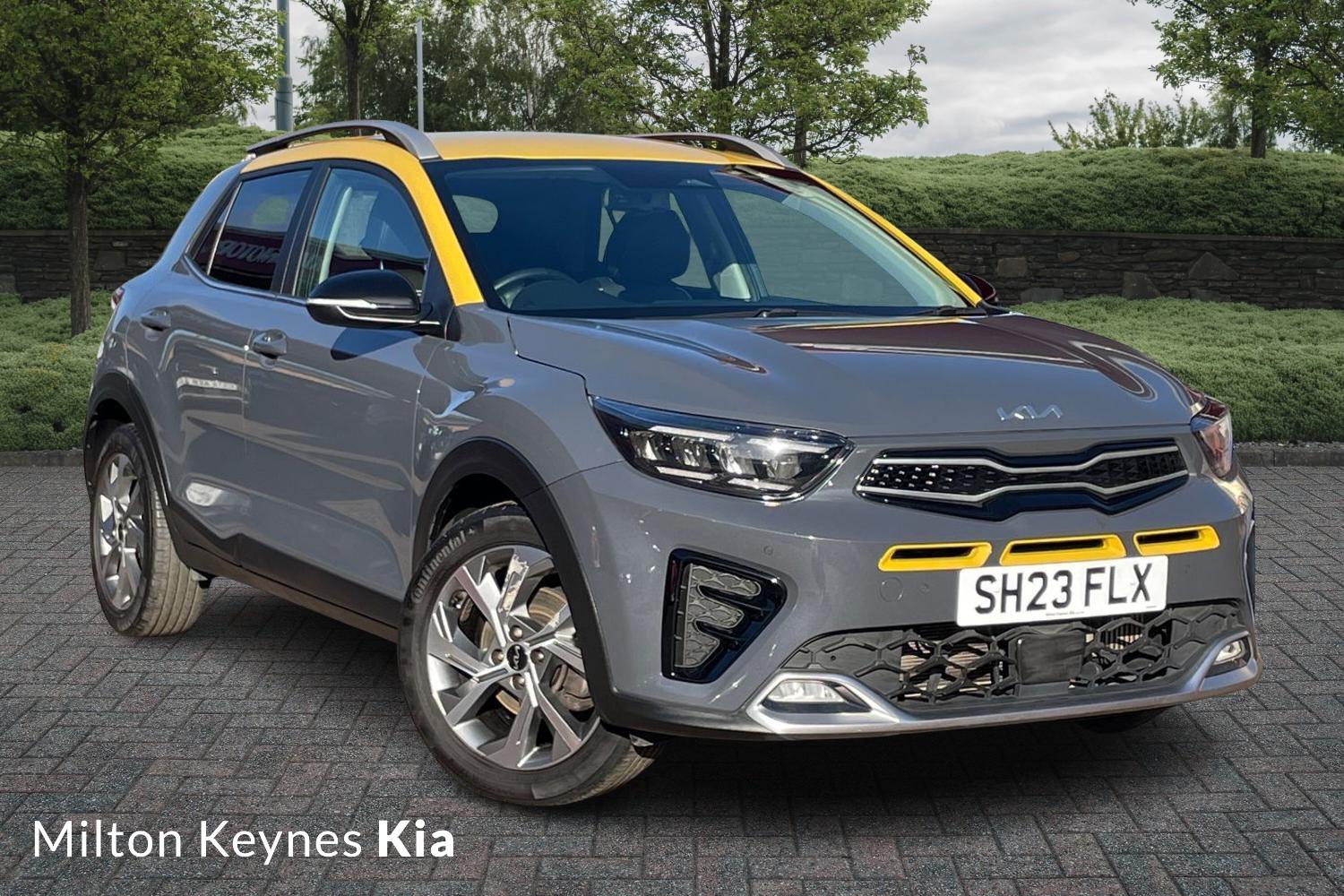 Main listing image - Kia Stonic