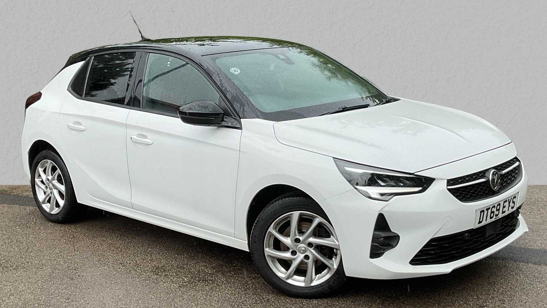 Main listing image - Vauxhall Corsa