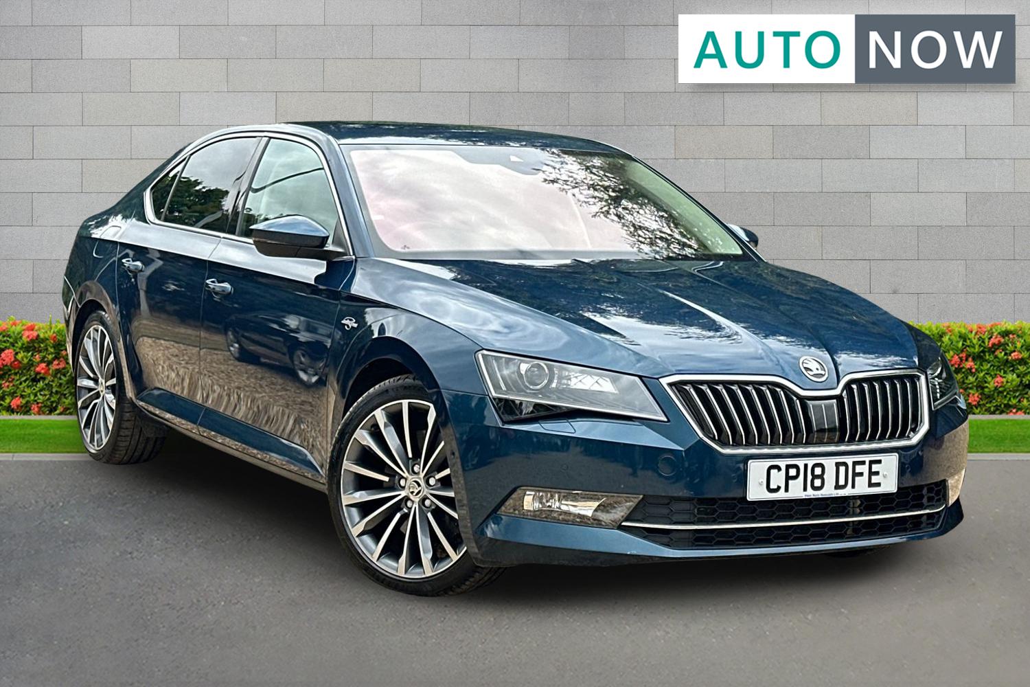 Main listing image - Skoda Superb