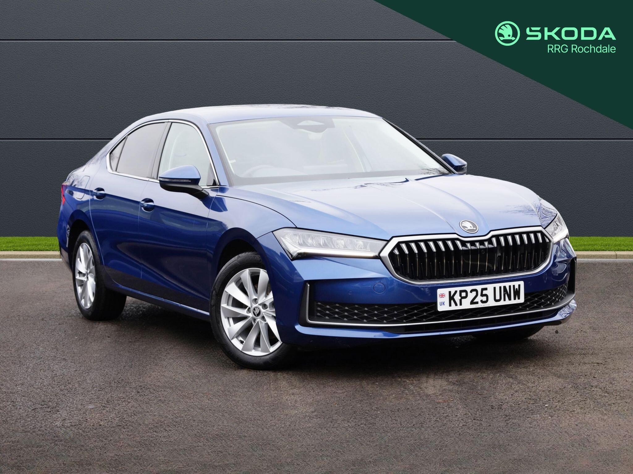 Main listing image - Skoda Superb