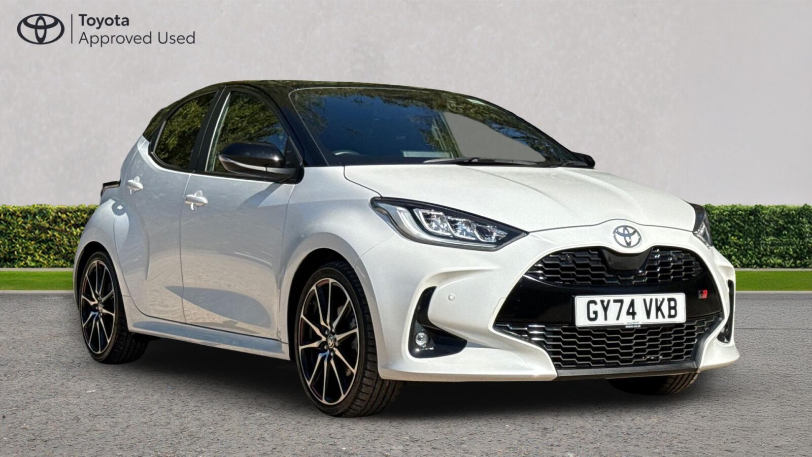 Main listing image - Toyota Yaris