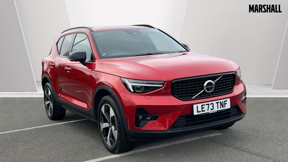 Main listing image - Volvo XC40