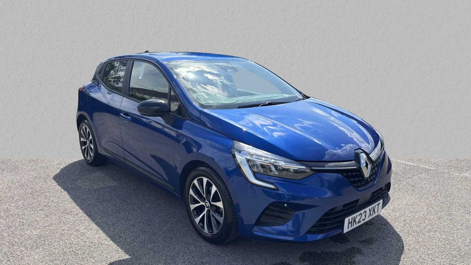 Main listing image - Renault Clio