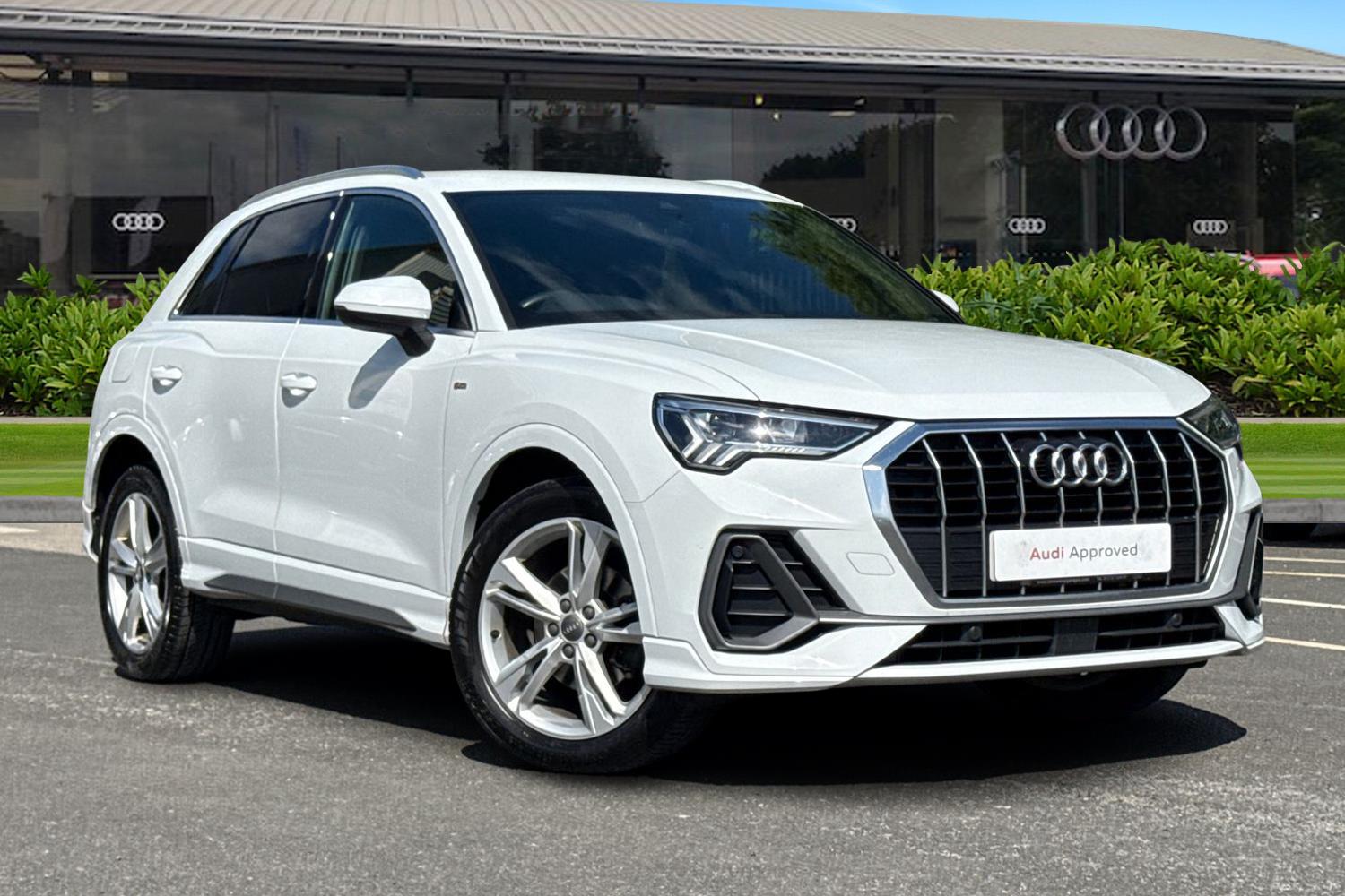 Main listing image - Audi Q3