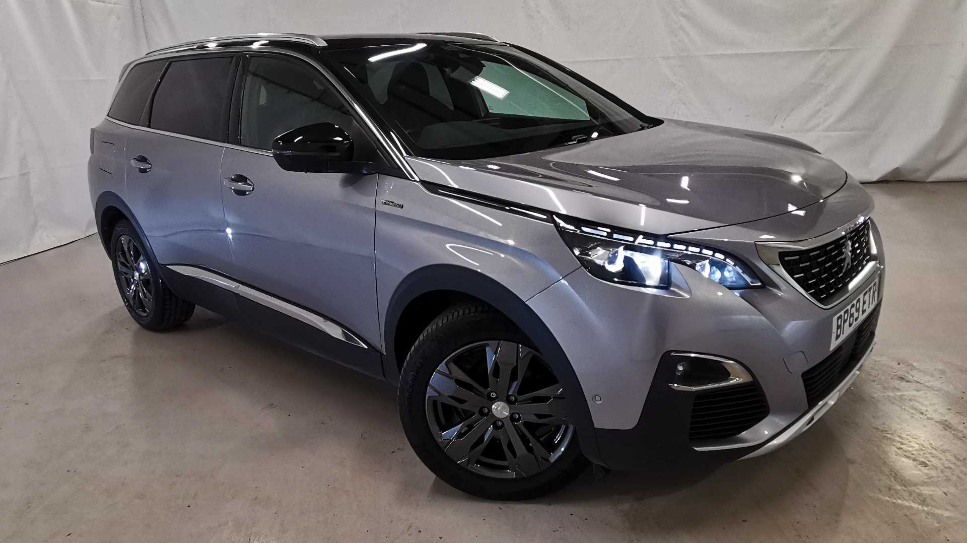 Main listing image - Peugeot 5008