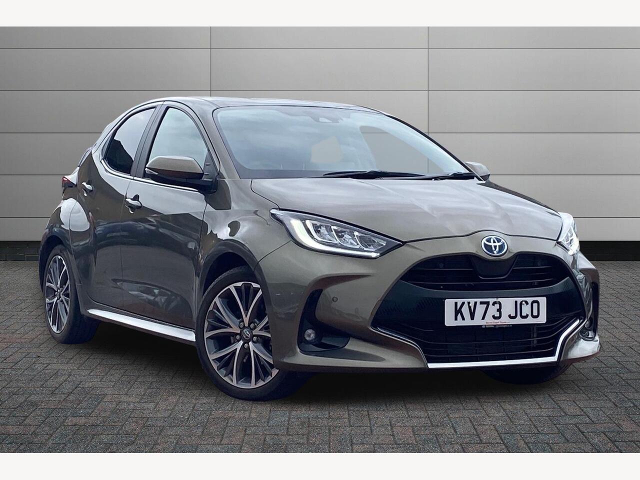 Main listing image - Toyota Yaris