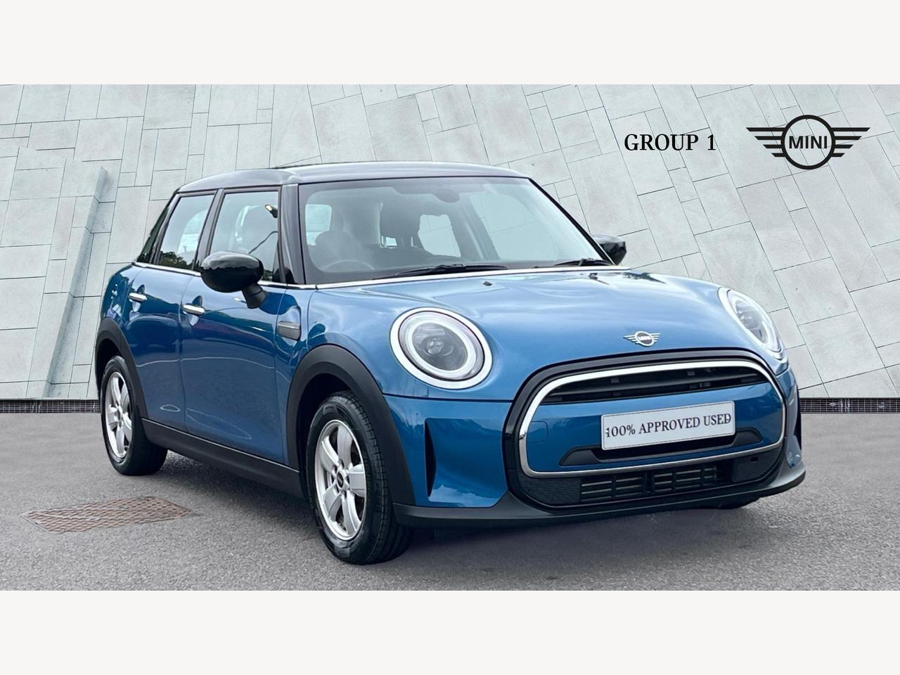 Main listing image - MINI Hatchback 5dr