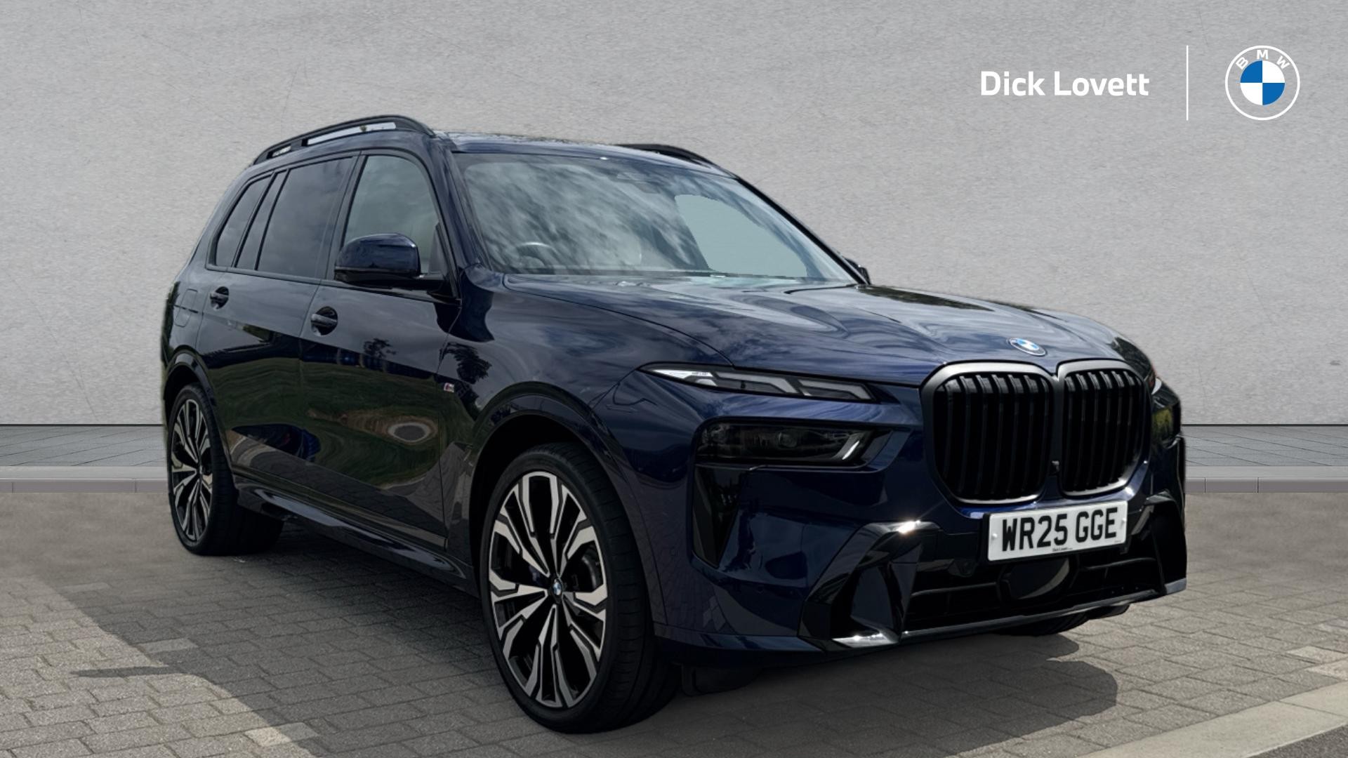 Main listing image - BMW X7