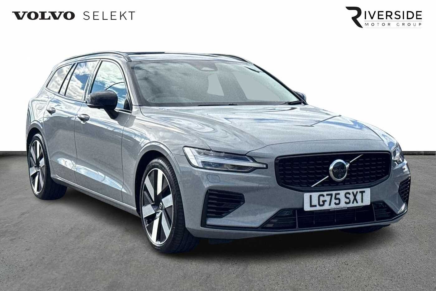 Main listing image - Volvo V60