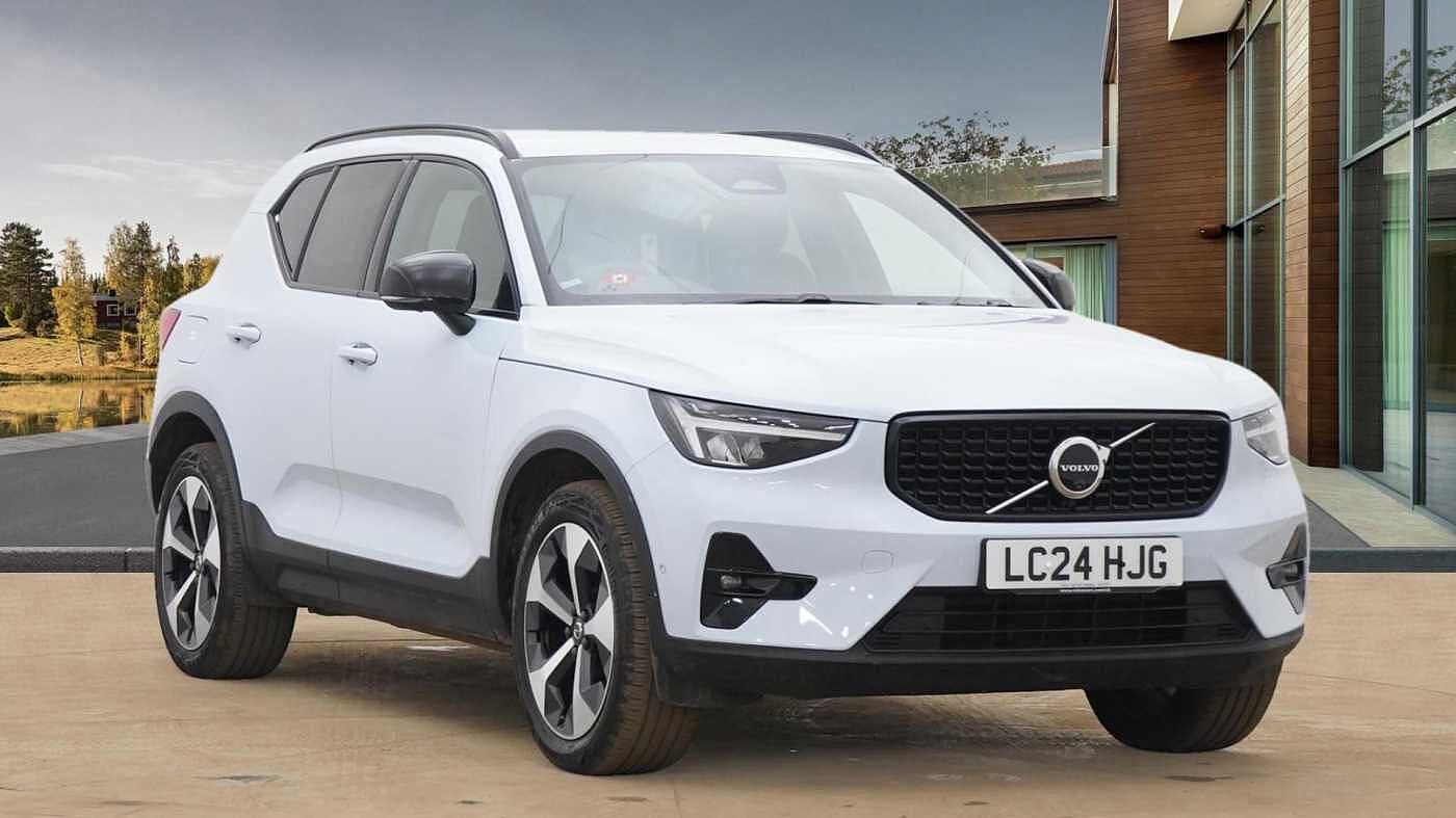 Main listing image - Volvo XC40