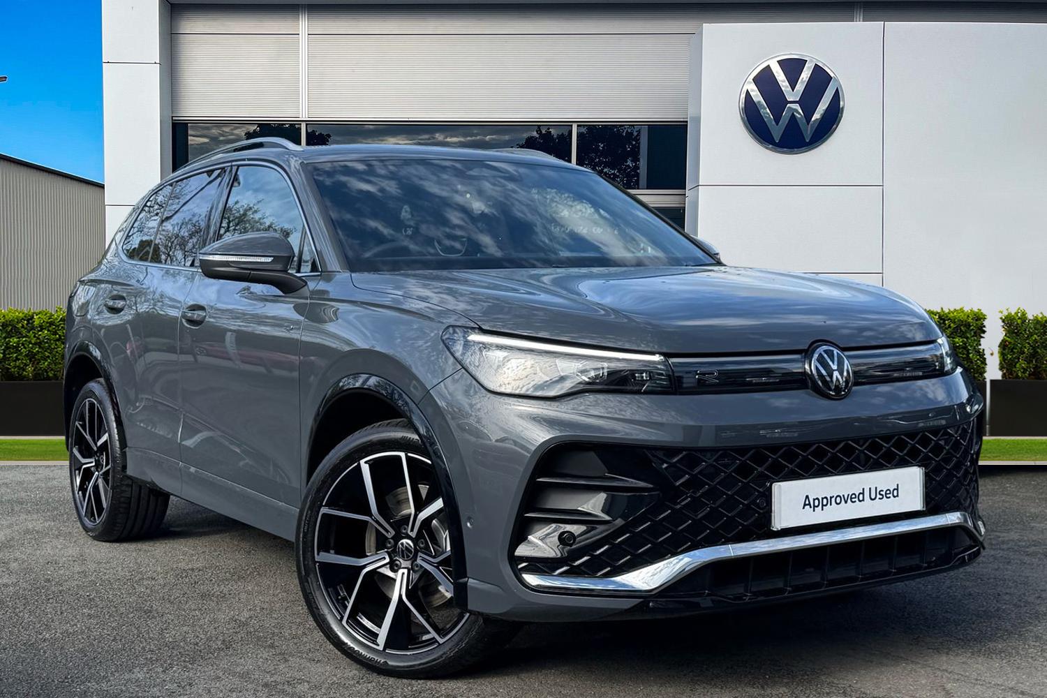 Main listing image - Volkswagen Tiguan