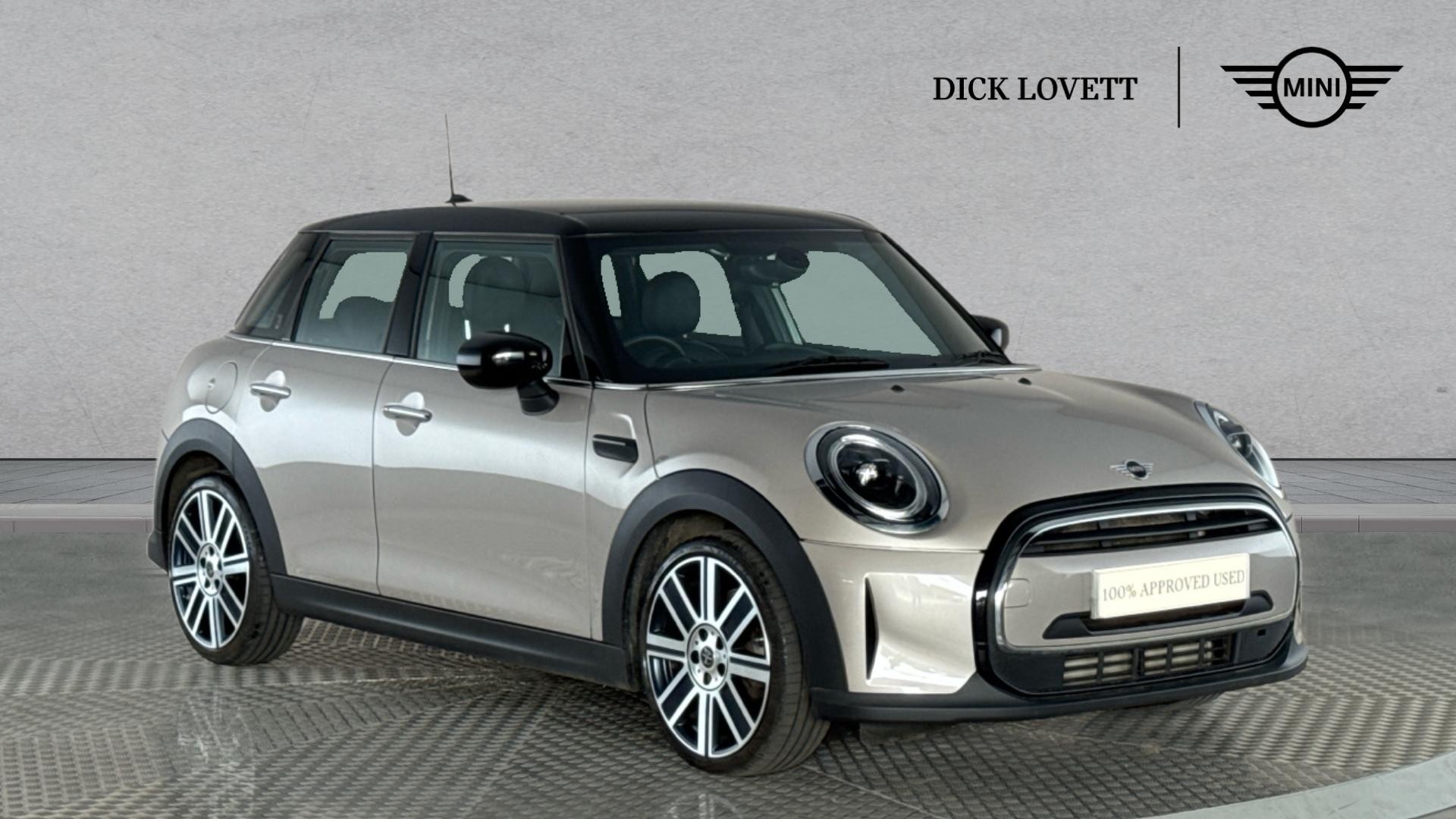 Main listing image - MINI Hatchback 5dr