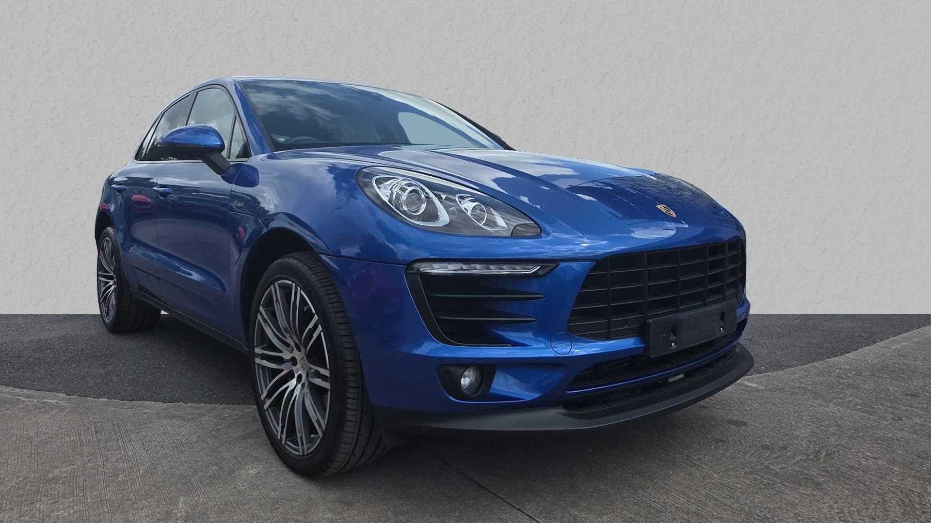 Main listing image - Porsche Macan
