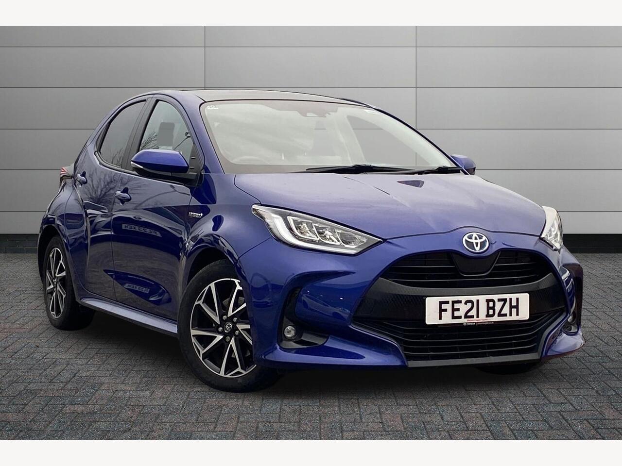 Main listing image - Toyota Yaris