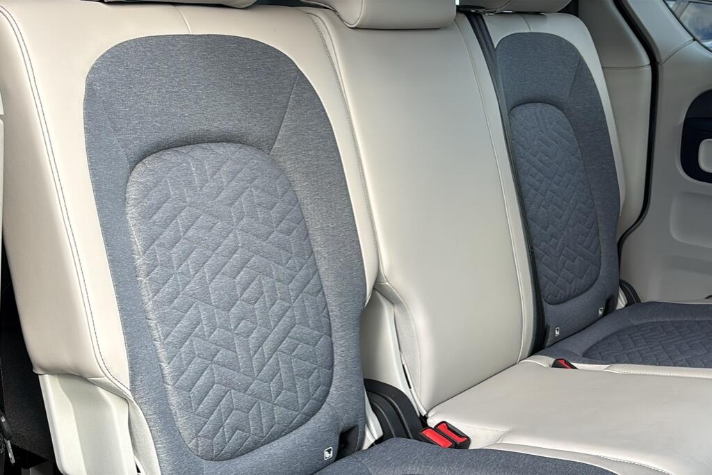 Main listing image - Volkswagen ID.Buzz