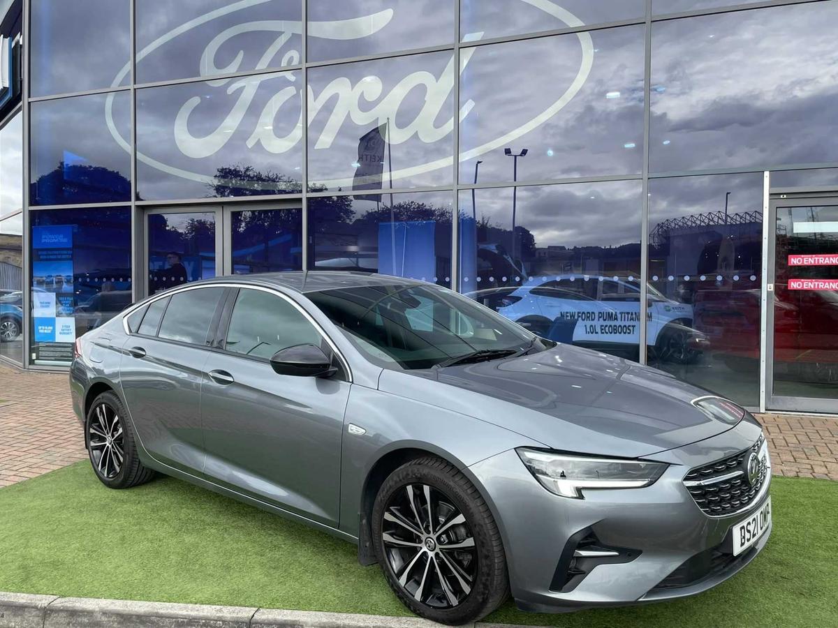 Main listing image - Vauxhall Insignia