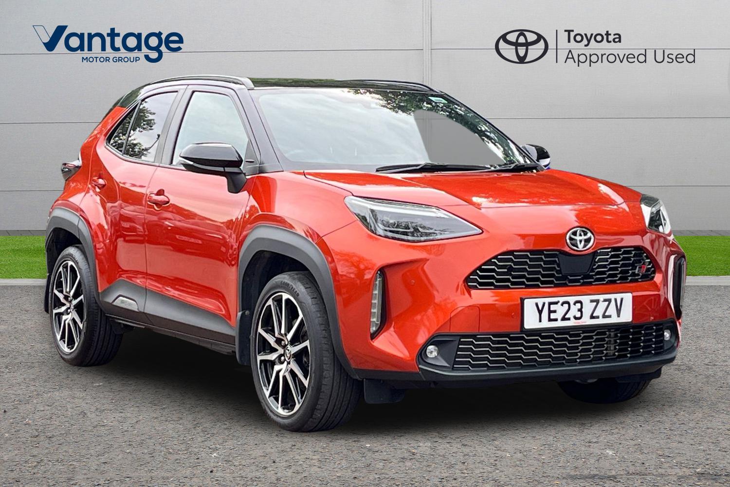 Main listing image - Toyota Yaris Cross