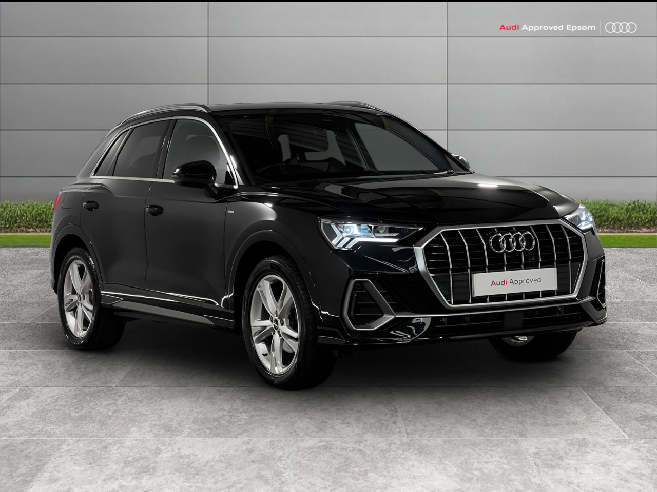 Main listing image - Audi Q3