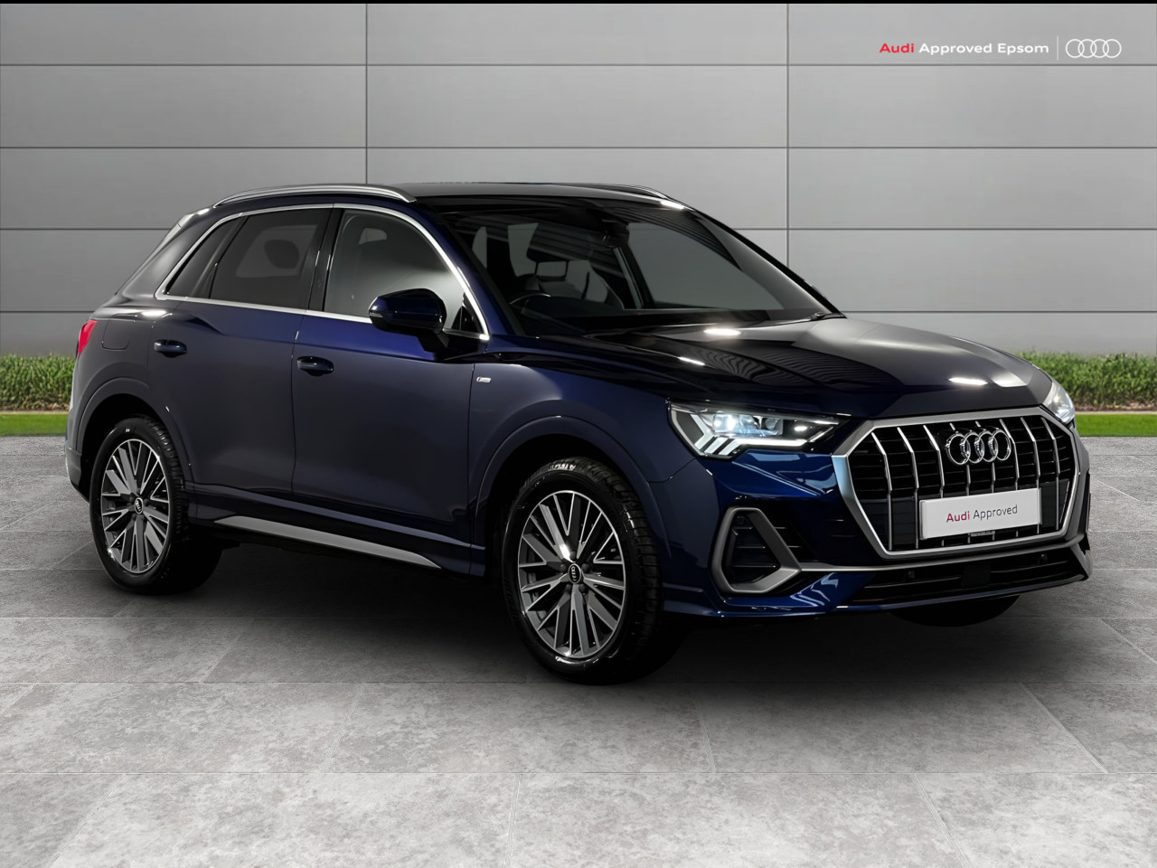Main listing image - Audi Q3