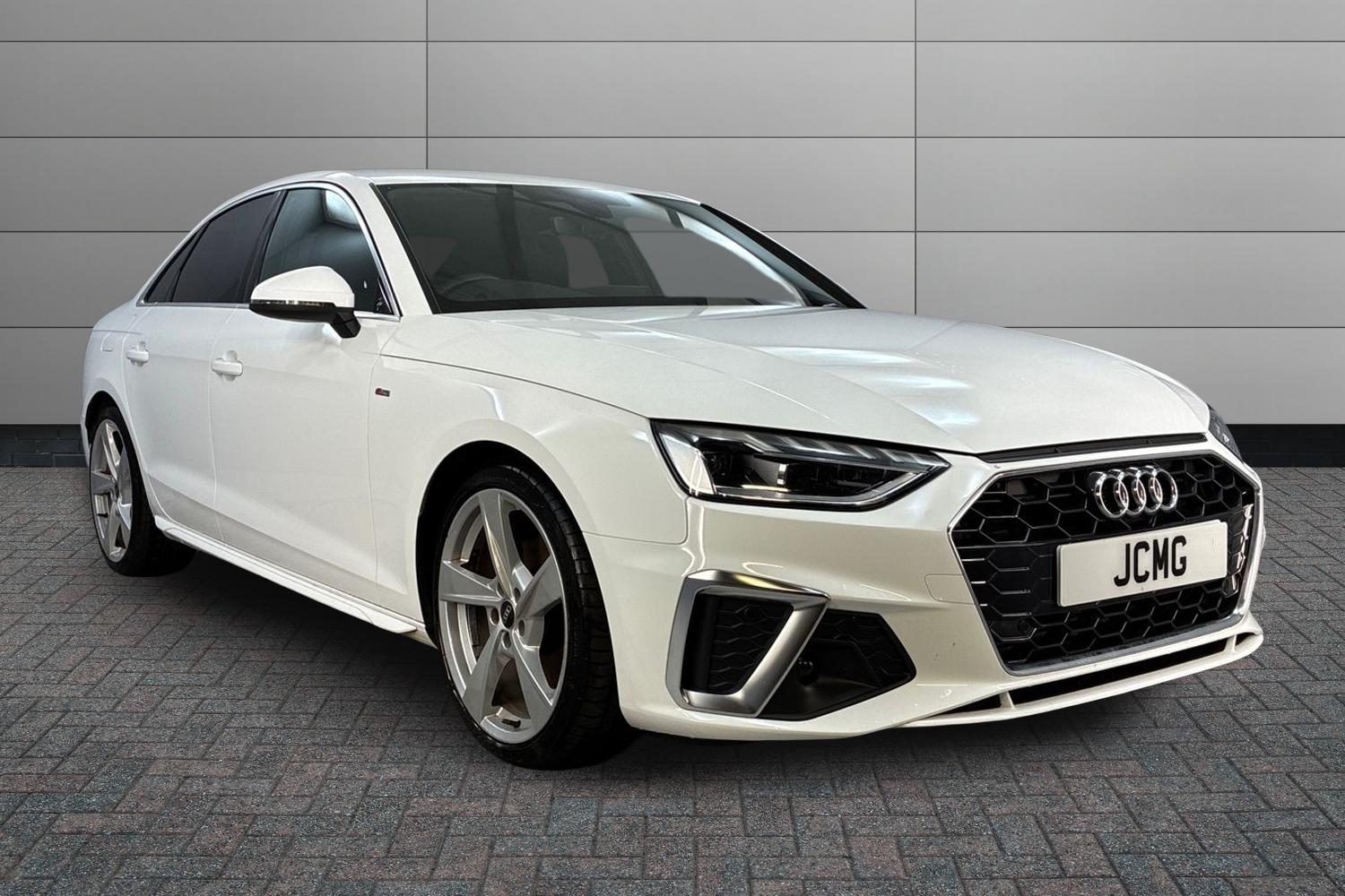 Main listing image - Audi A4