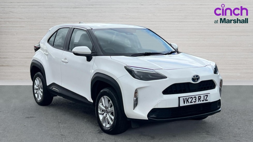 Main listing image - Toyota Yaris Cross
