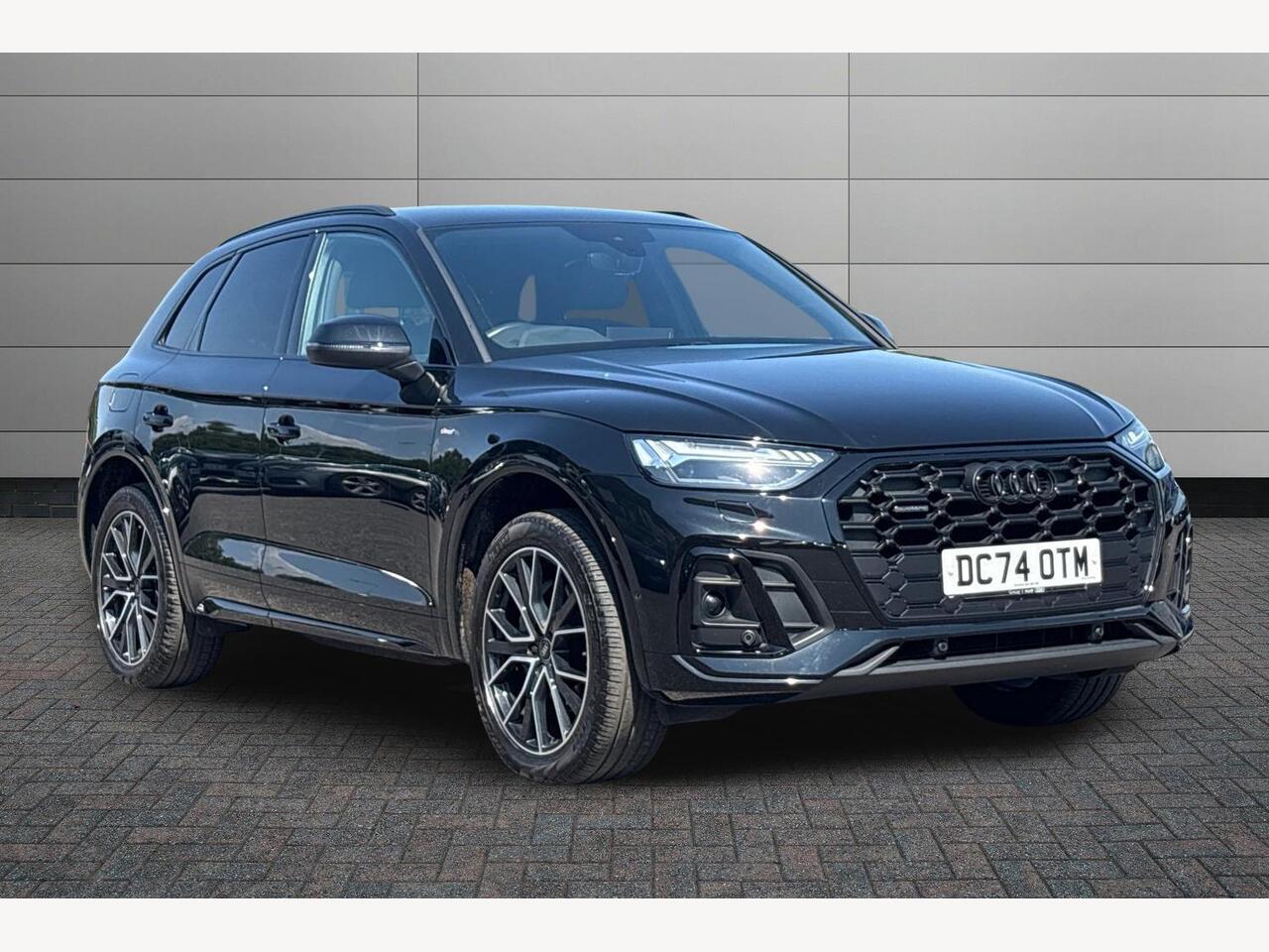 Main listing image - Audi Q5
